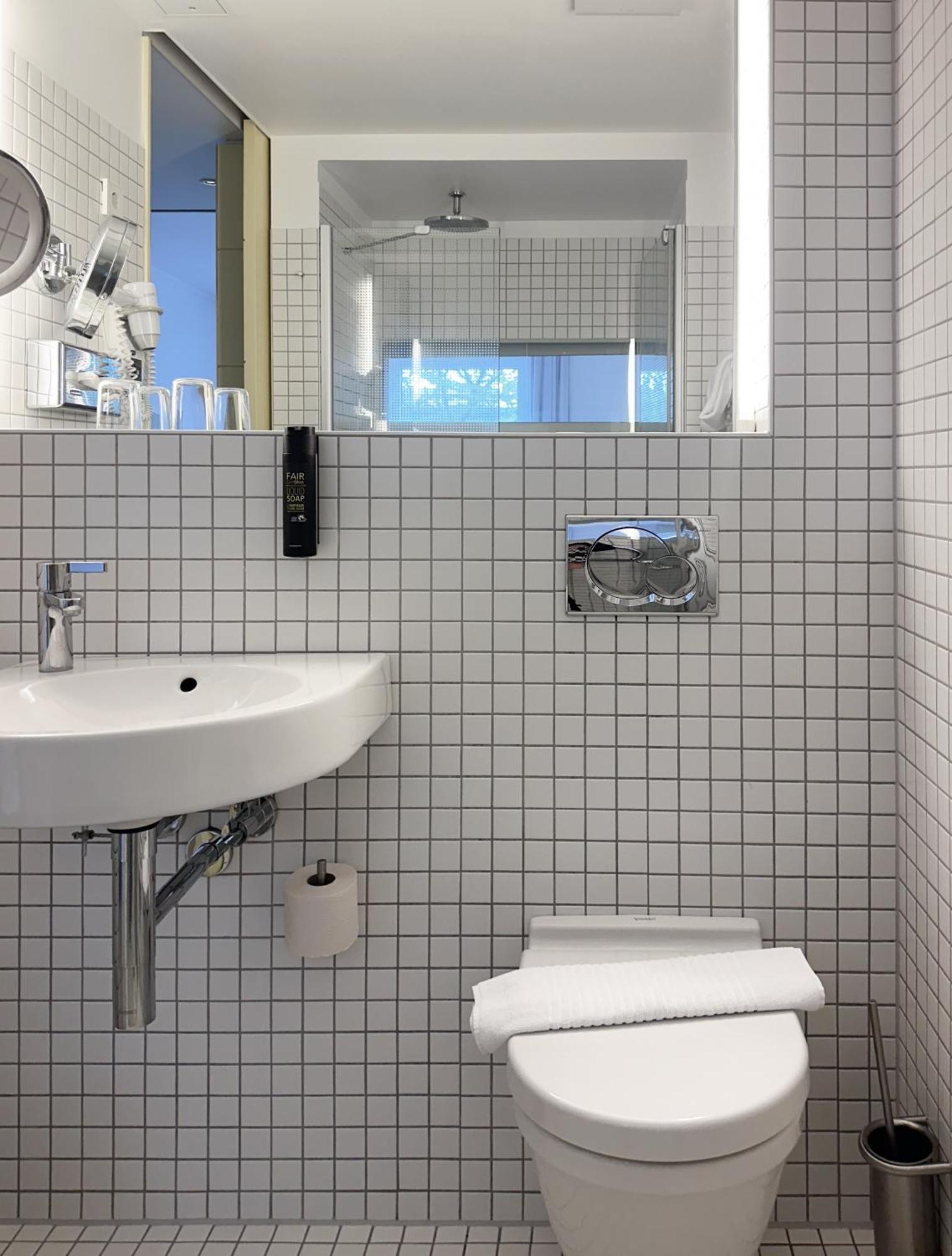Hotel Berliner Hof Kiel Bagian luar foto