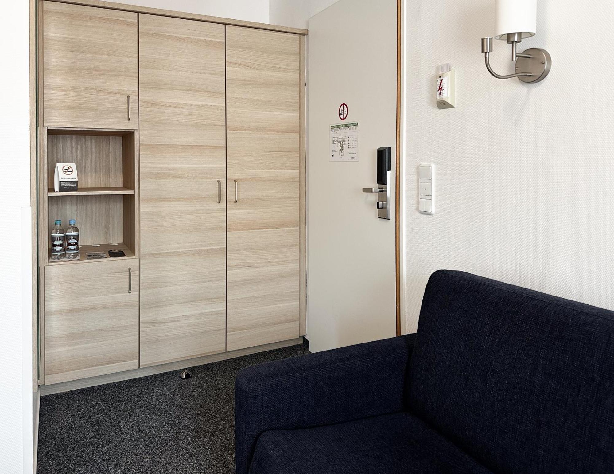 Hotel Berliner Hof Kiel Bagian luar foto