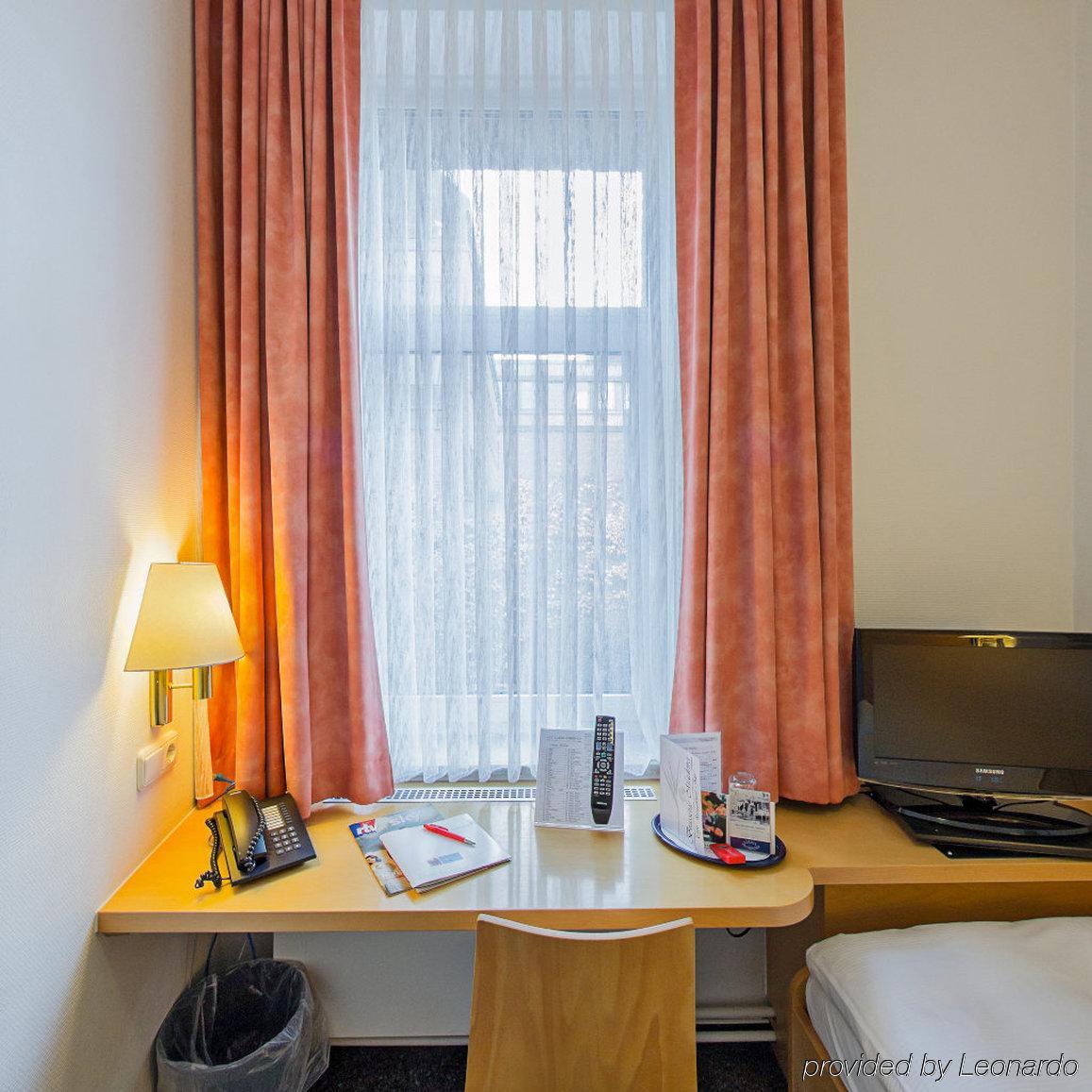 Hotel Berliner Hof Kiel Bagian luar foto